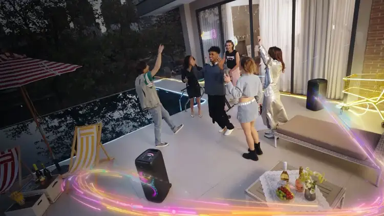Auracast™ Receiver Let’s party together