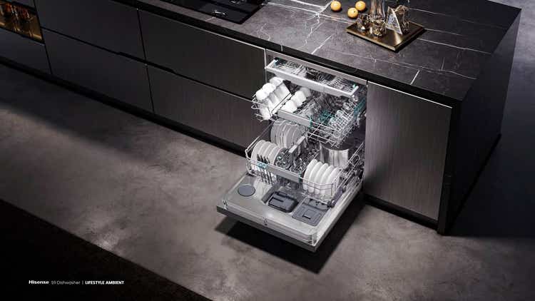 Hisense H15DWTFT 15 Place Dishwasher