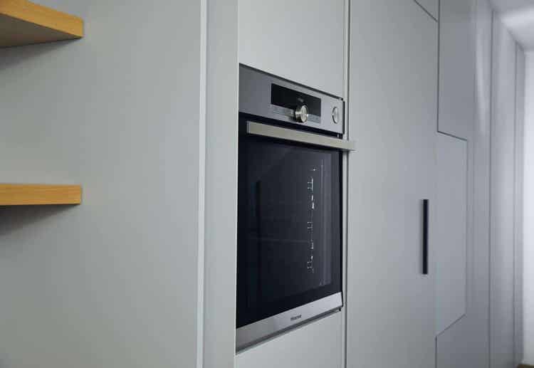 Forno elétrico Hisense BI64221PB