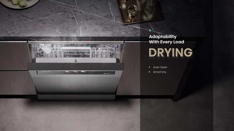 Hisense H15DWTFT 15 Place Dishwasher
