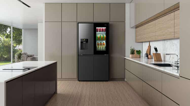 Hisense H820FSB-IMV PureView Series 601L Multi Door Refrigerator